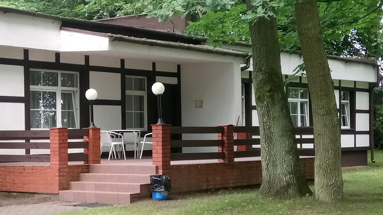 Hostel Dworek Osiecki Koral Osieki  外观 照片