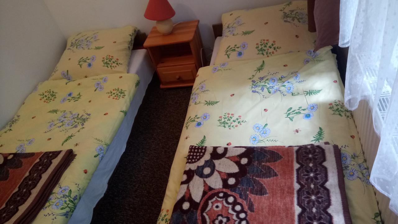 Hostel Dworek Osiecki Koral Osieki  外观 照片